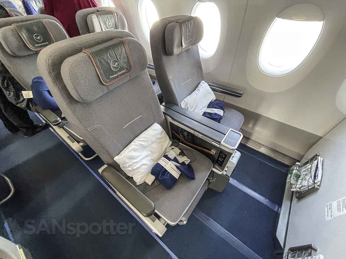 Lufthansa a350-900 premium economy seats