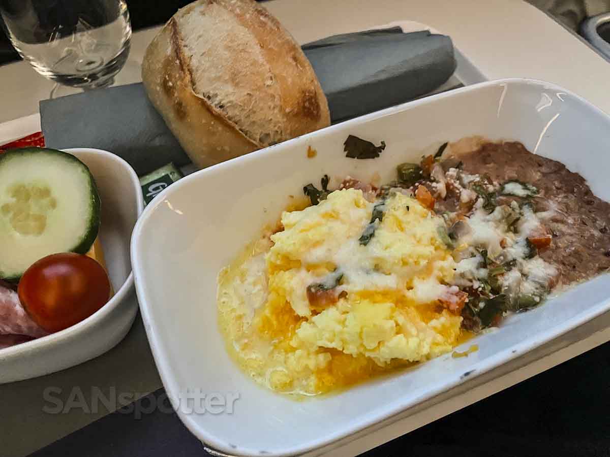 Lufthansa a350-900 premium economy scrambled eggs breakfast