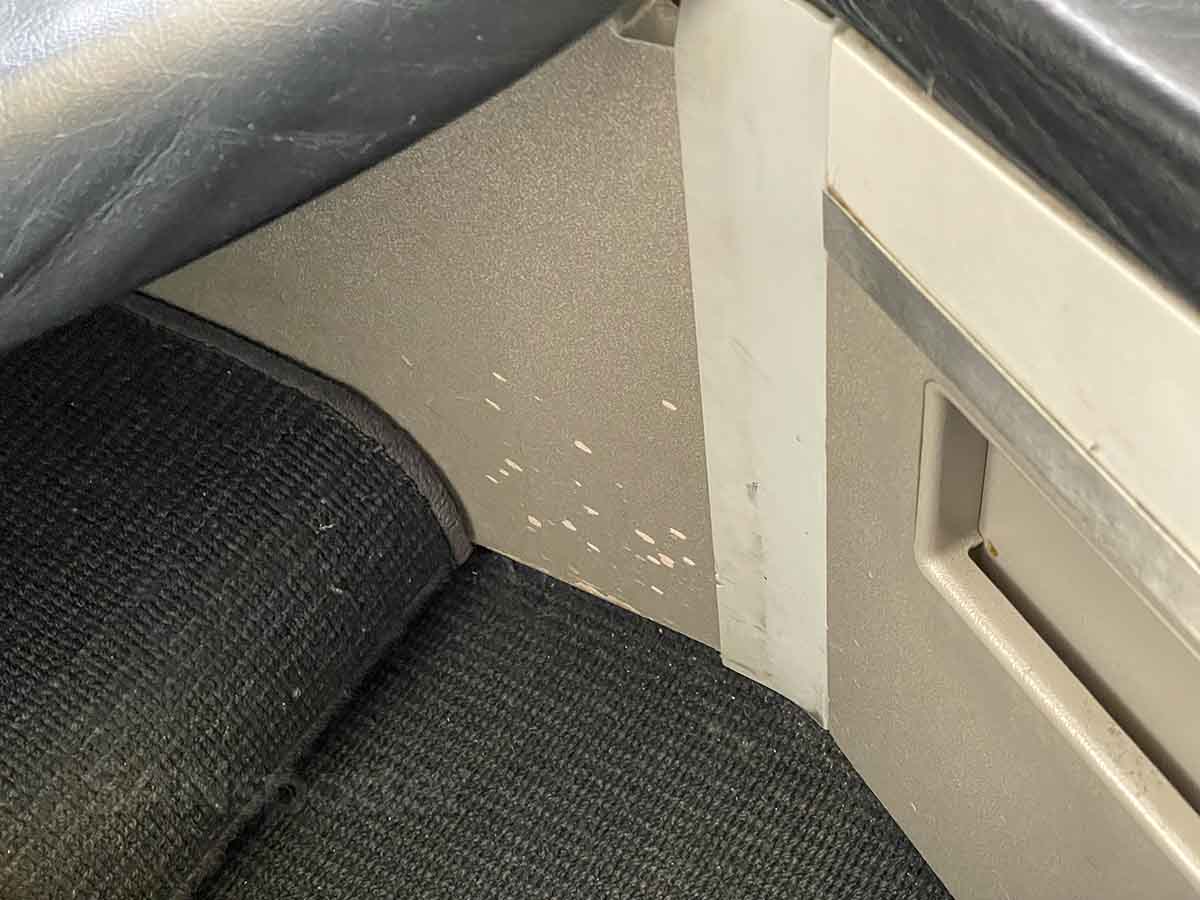 Air France 777-300 business class seats wear and tear