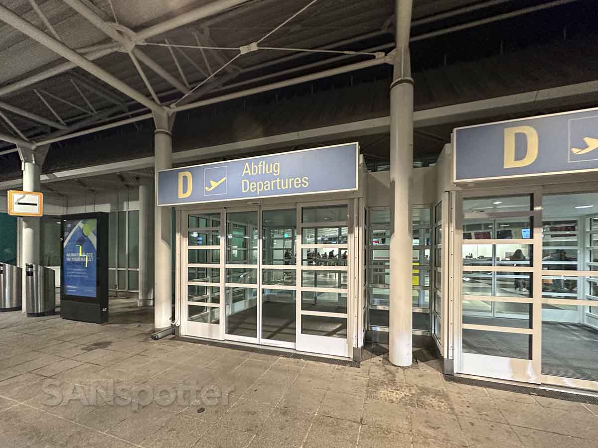 Departures entrance D Munich Airport terminal 1