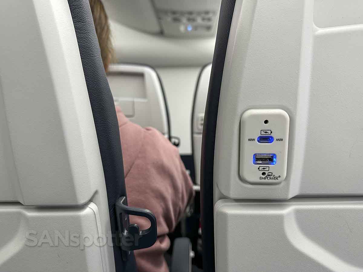 Air France a220-300 business class USB C power outlets 