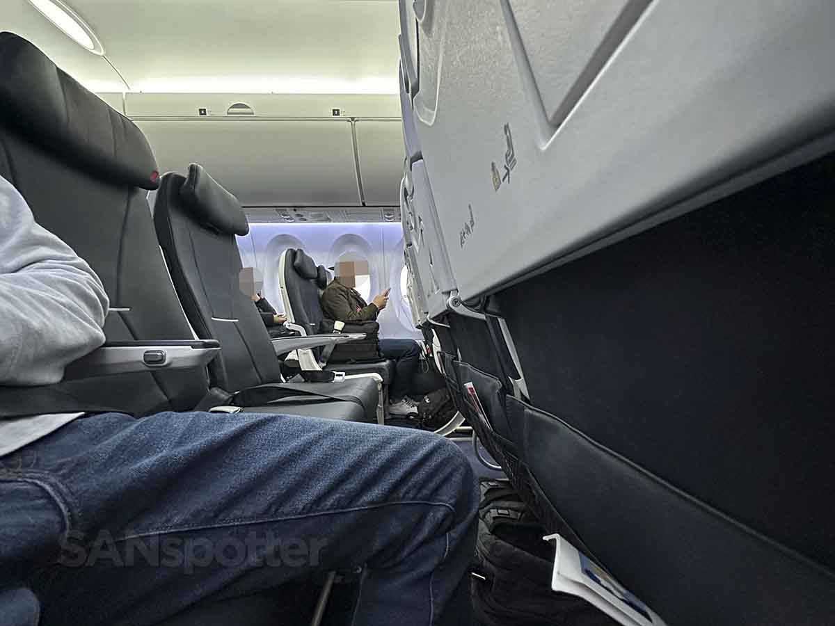 Air France a220-300 business class blocked middle seat
