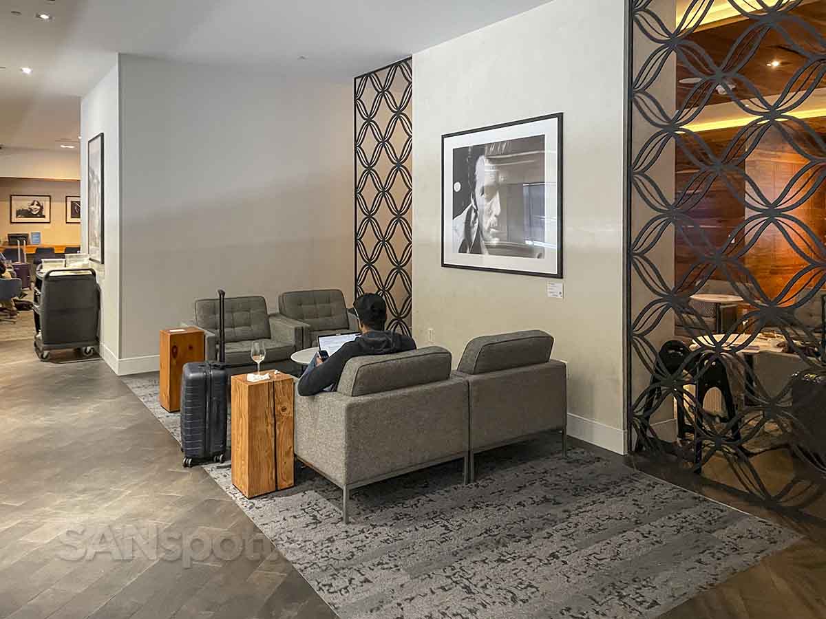 Amex centurion lounge SFO rooms