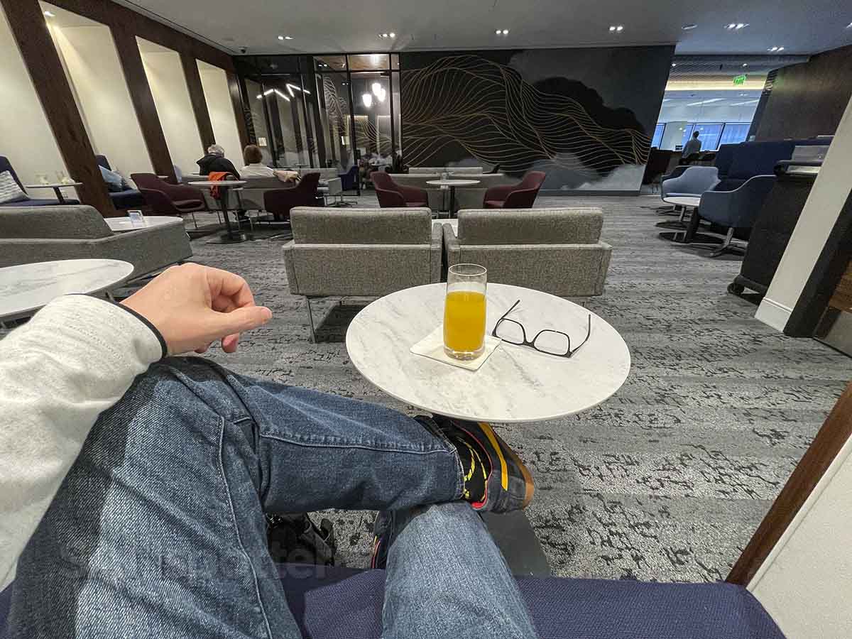 Amex centurion lounge SFO orange juice