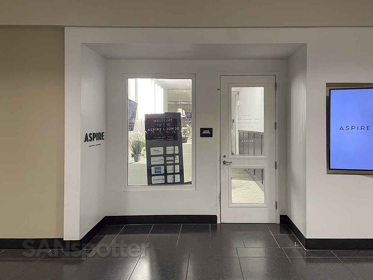 Aspire Lounge San Diego Main Entrance