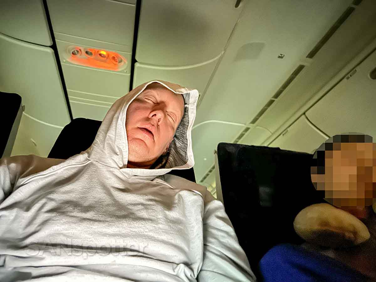 SANspotter sleeping in ANA 777–300ER economy seat