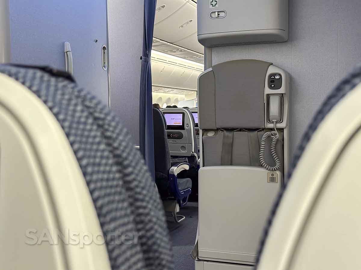 ANA 787-8 economy class cabin and jumpseat