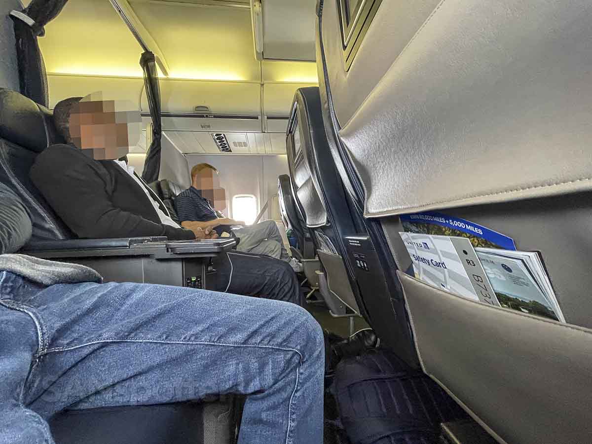 United 737-700 first class seat recline 