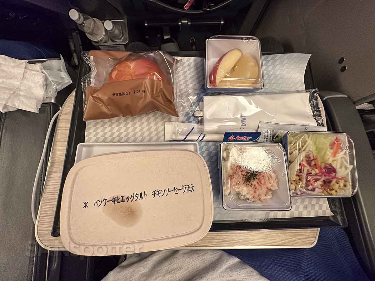 ANA 777-300ER premium economy meal tray