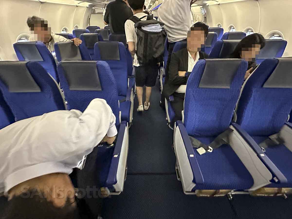 ANA A321neo economy class cabin