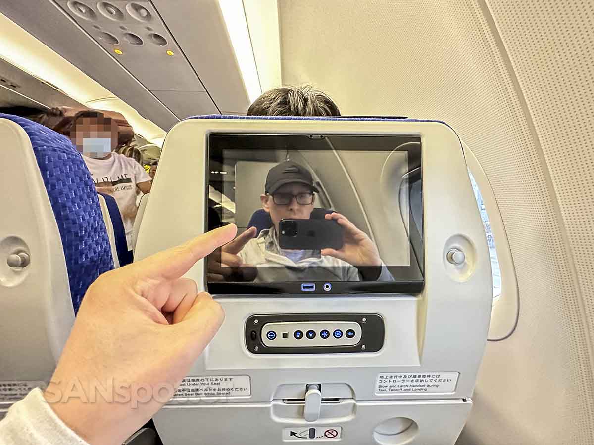 ANA A321neo economy video screens