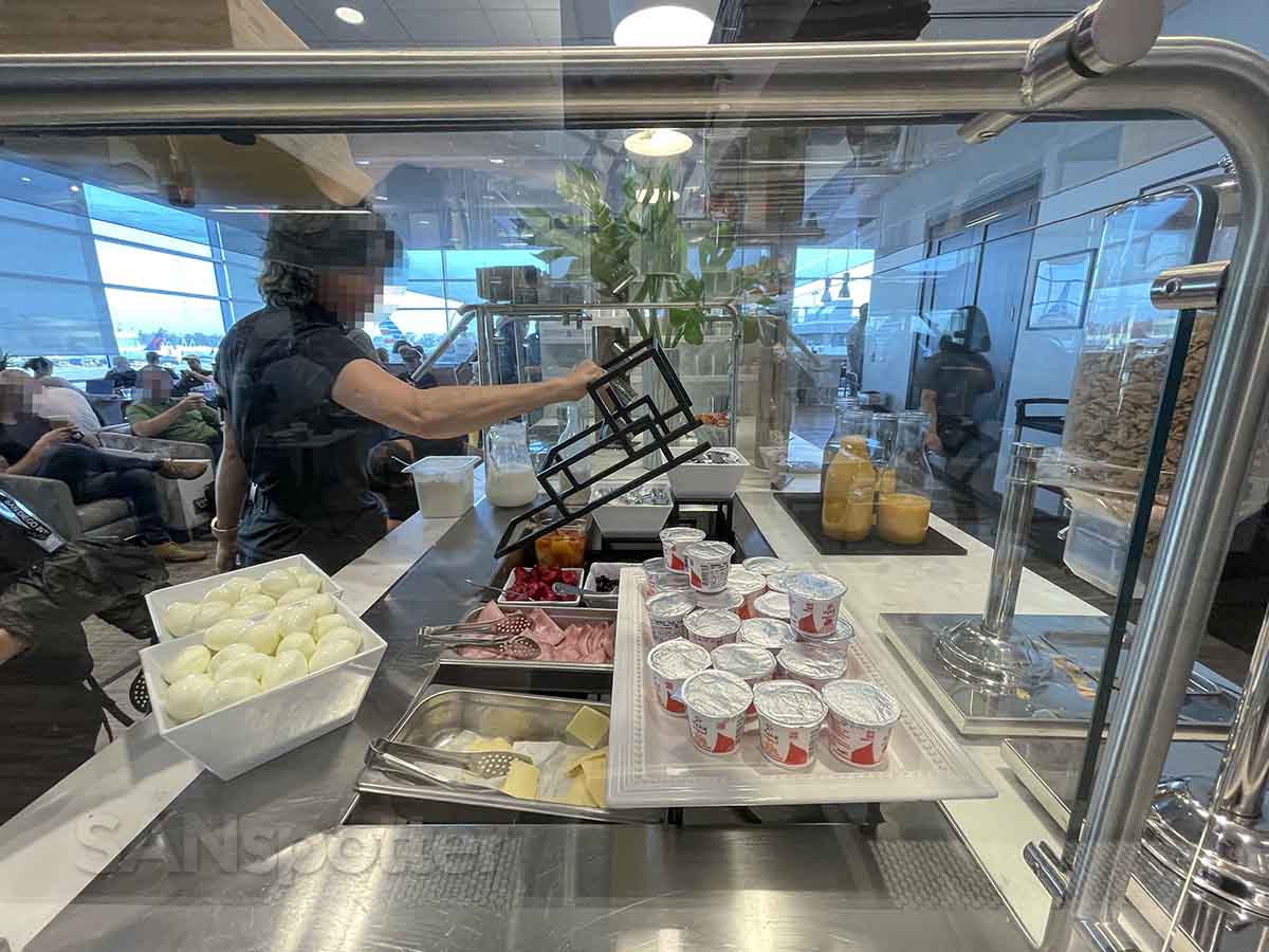 San Diego aspire lounge breakfast food items