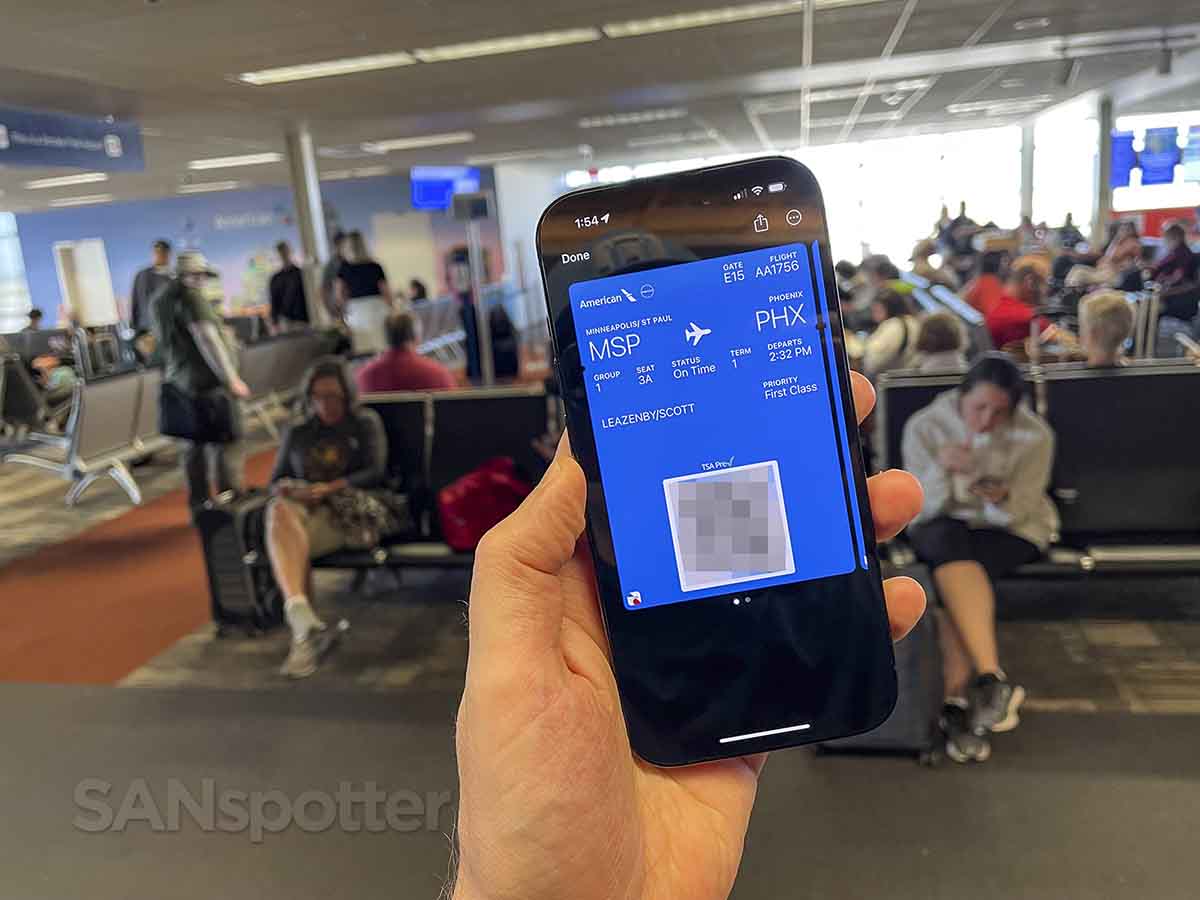 American airlines first class mobile boarding pass Minneapolis to Phoenix