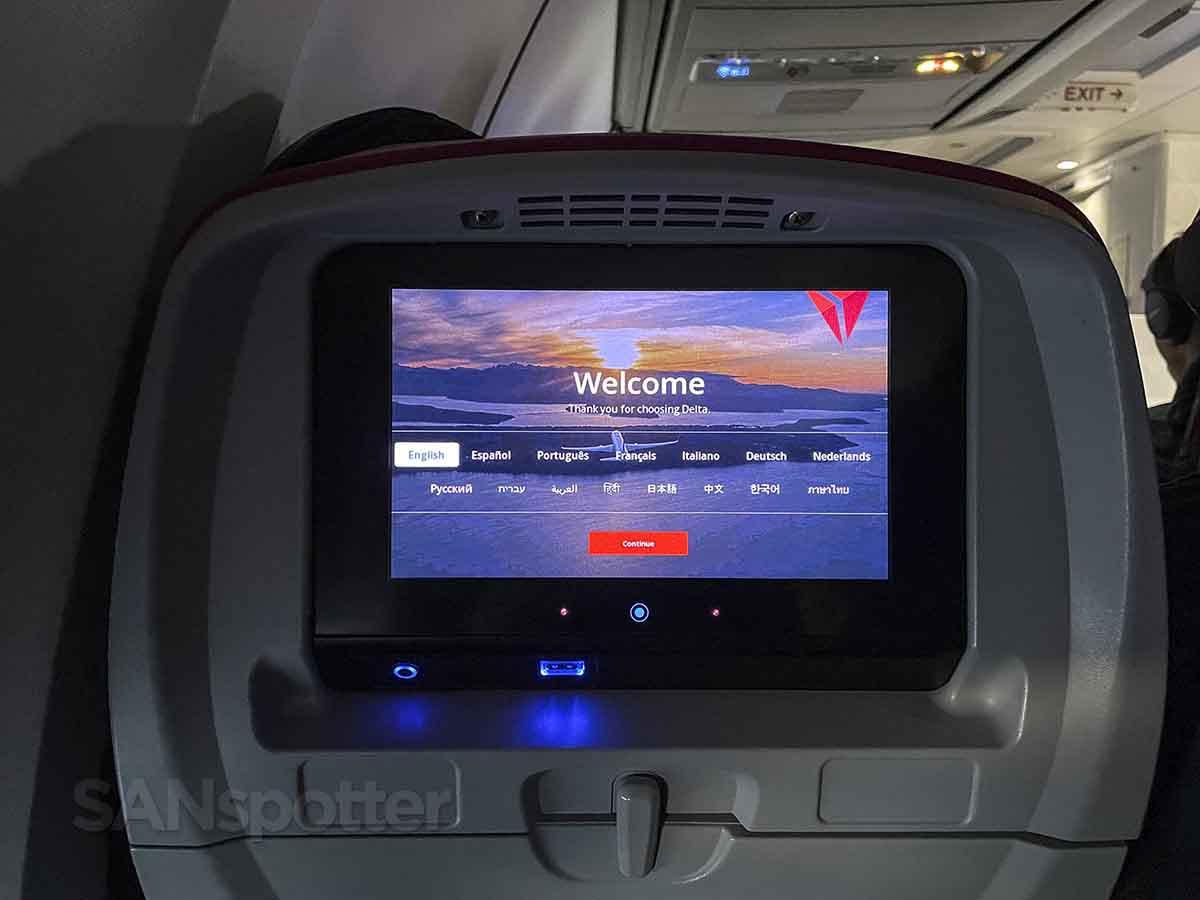 Delta 757-300 Comfort Plus video entertainment welcome screen
