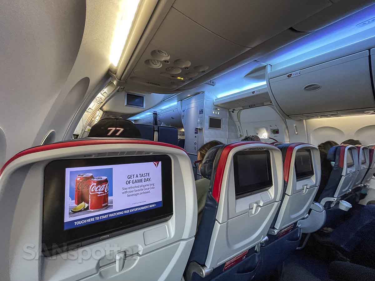 updated Delta 757-200 interior