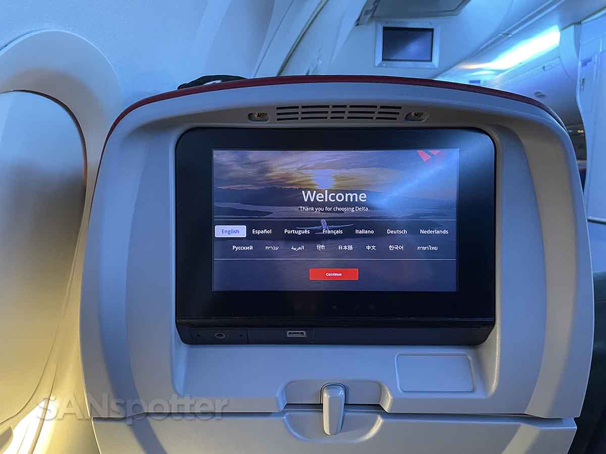 Delta 757-200 Comfort Plus in-flight entertainment video welcome screen