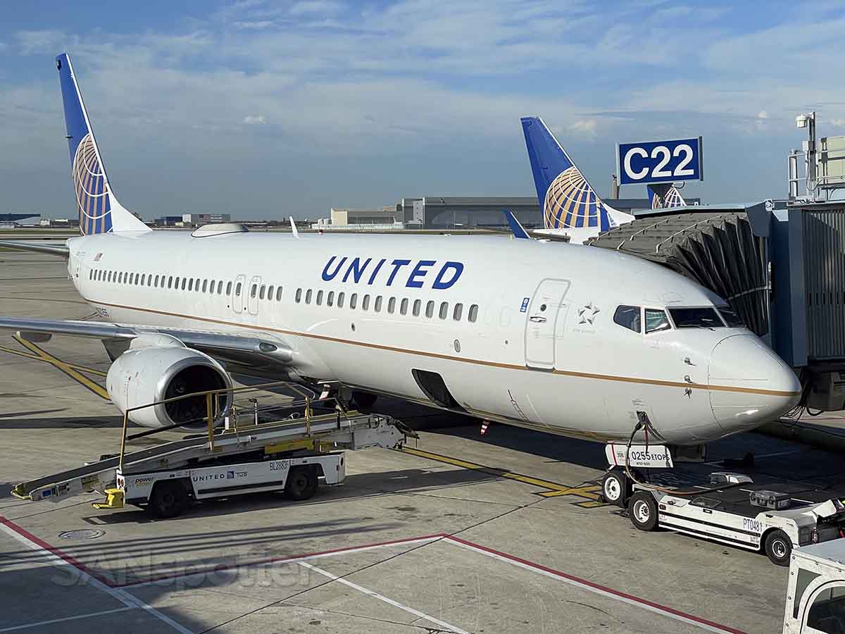 United 737-800 parked at gate C22 ORD