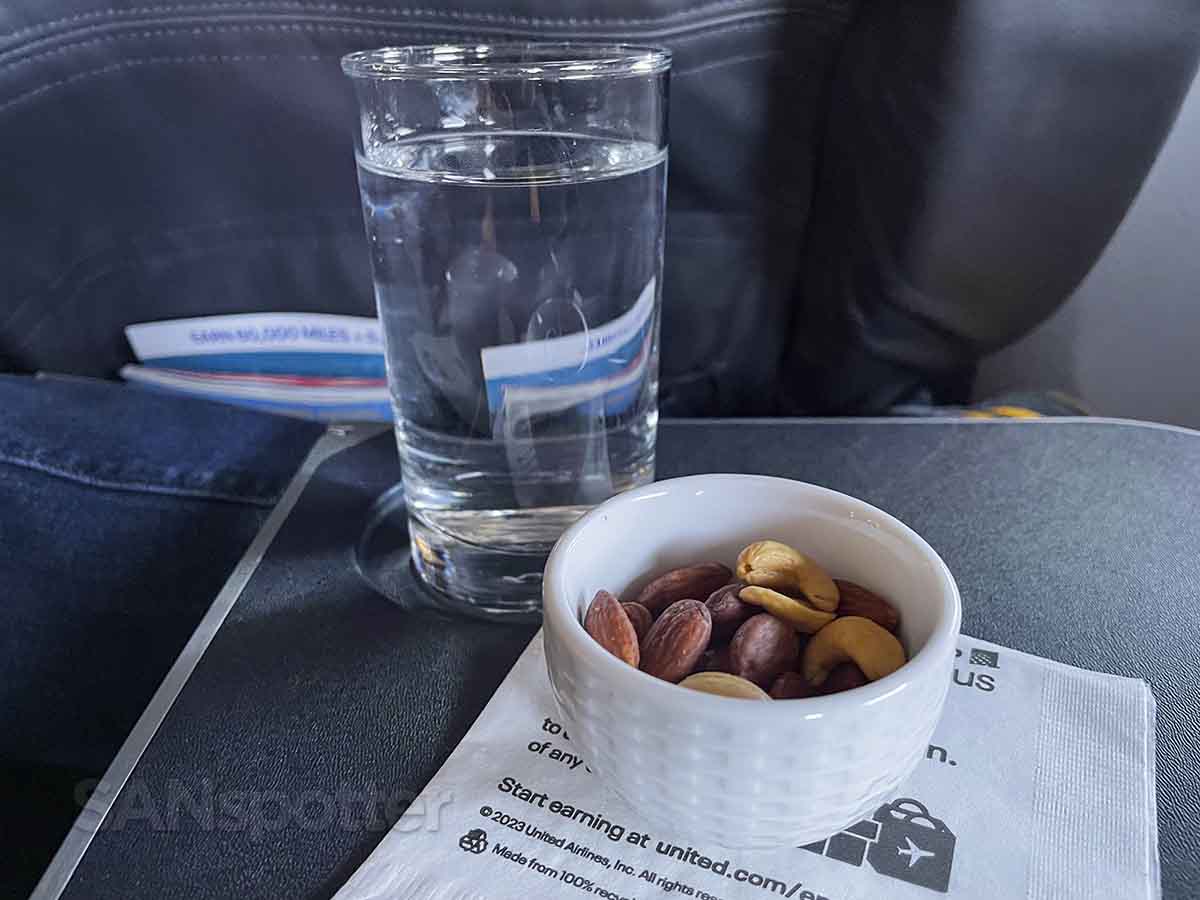 United 737-800 first class warm nuts