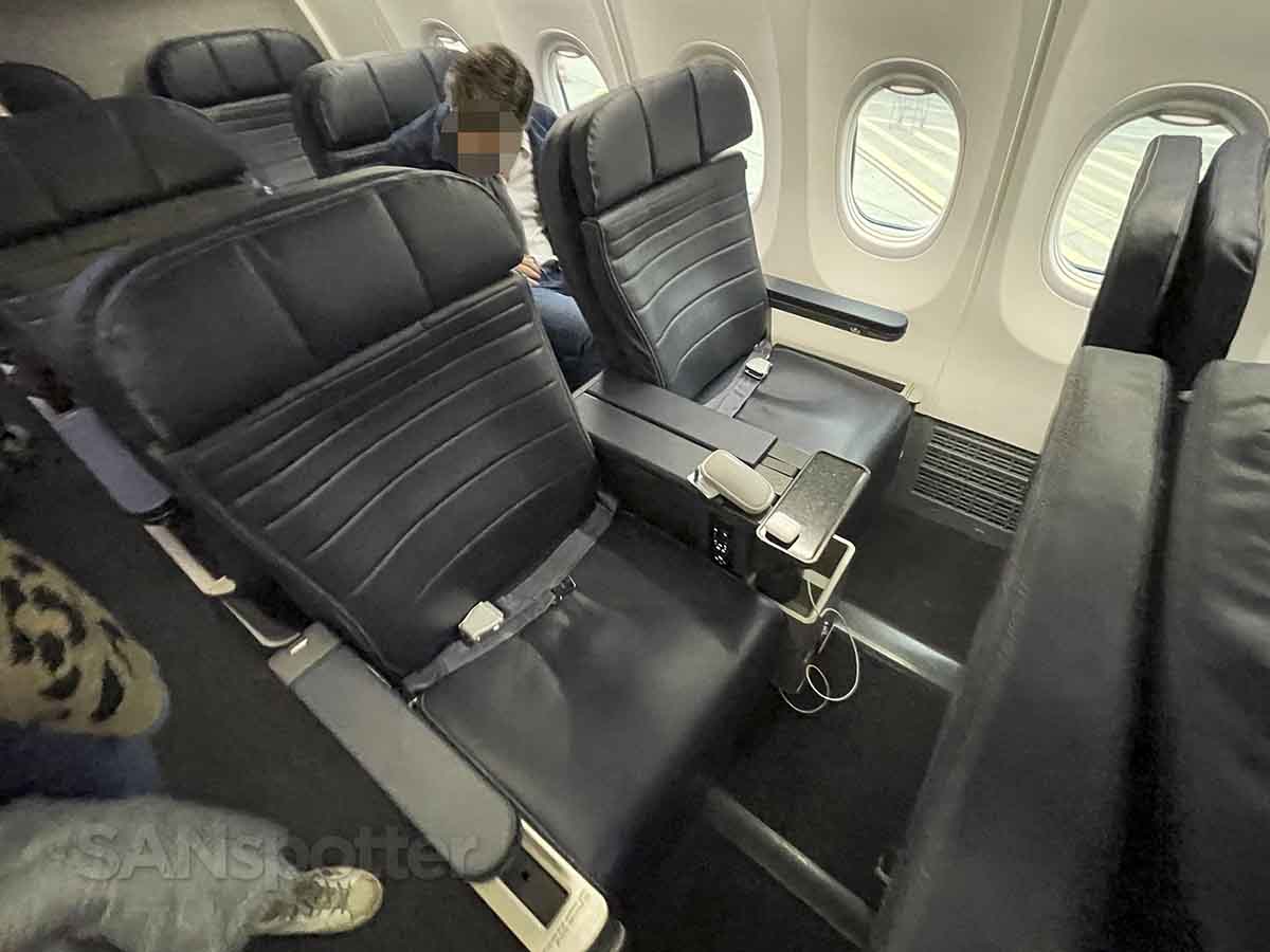 united 737 max 9 interior first class