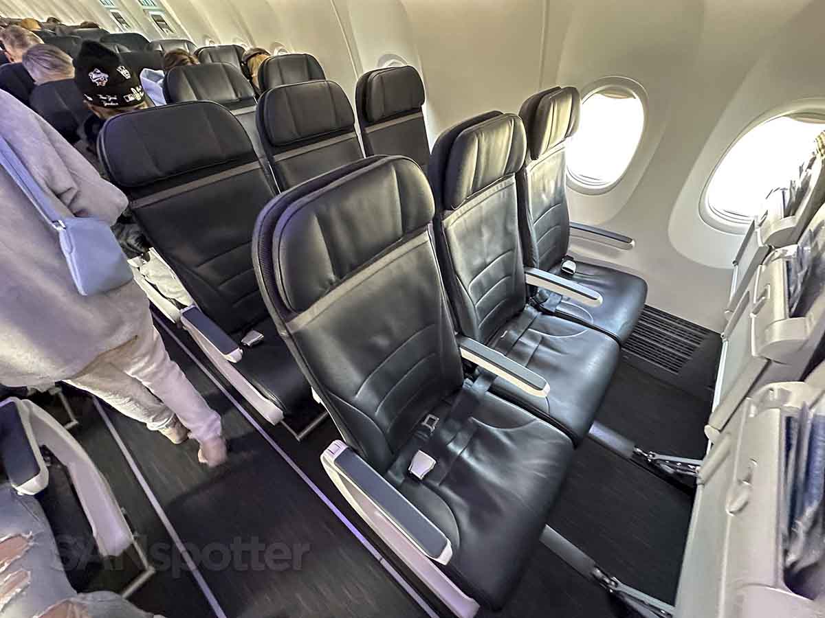 Alaska Airlines 737 MAX 9 economy seats