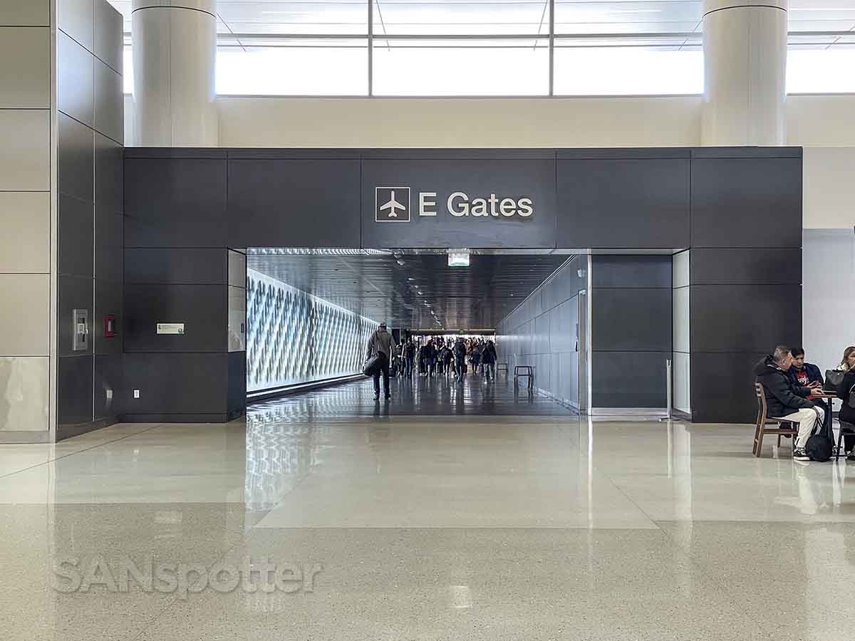 Entrance to E gates Phoenix sky Harbor international Airport
