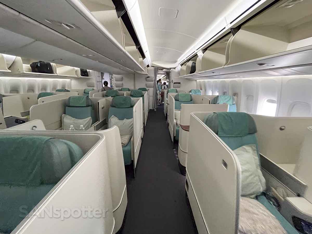 Korean Air 747-8 lower deck business class cabin
