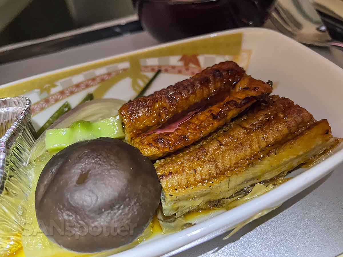 Vietnam Airlines 787-9 business class Japanese style lunch main course
