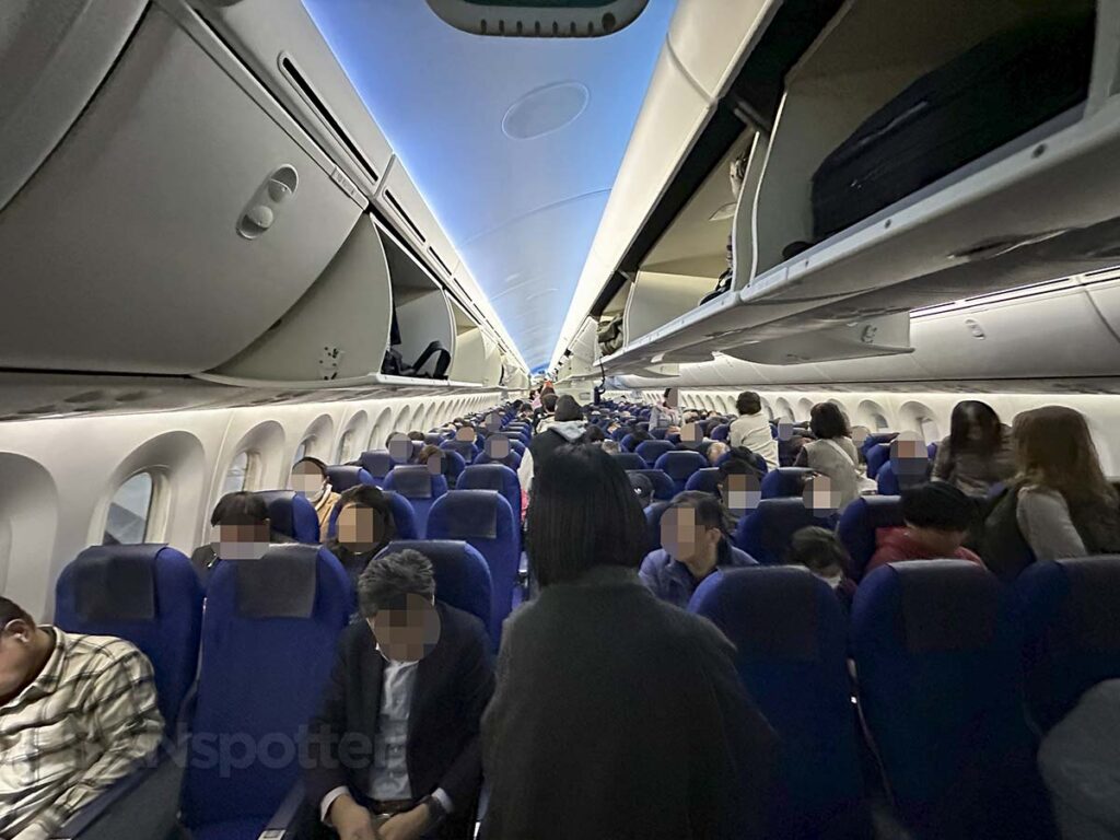 ANA 787 domestic economy review: choose your seat wisely! – SANspotter