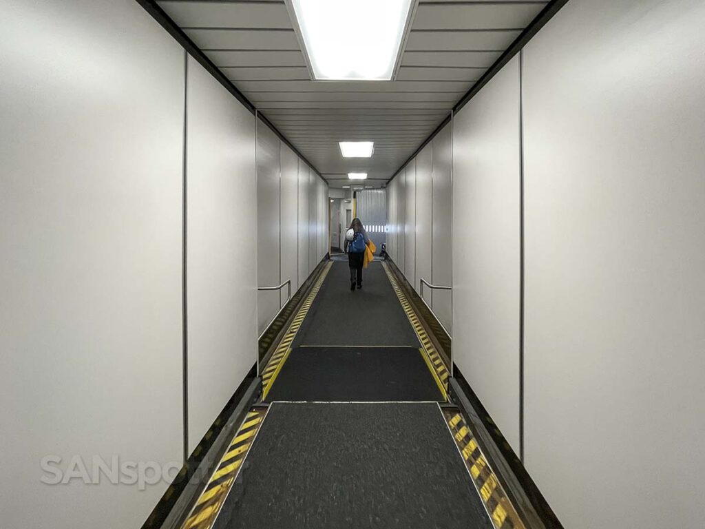gate 75 jet bridge YVR