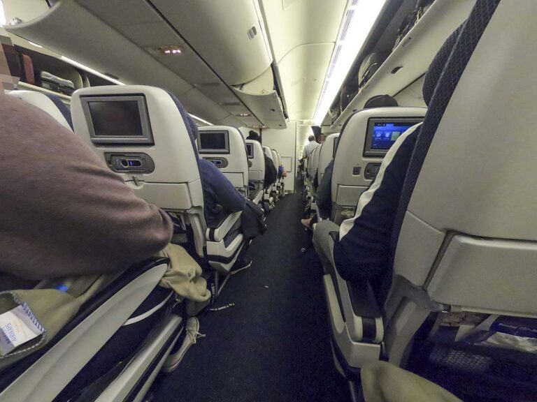 British Airways 777-300ER Economy Cabin