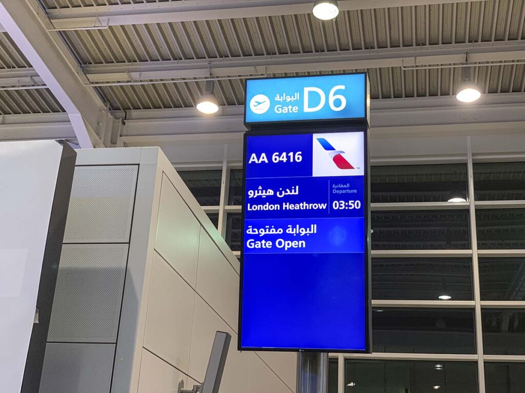 Gate D6 information screen DXB