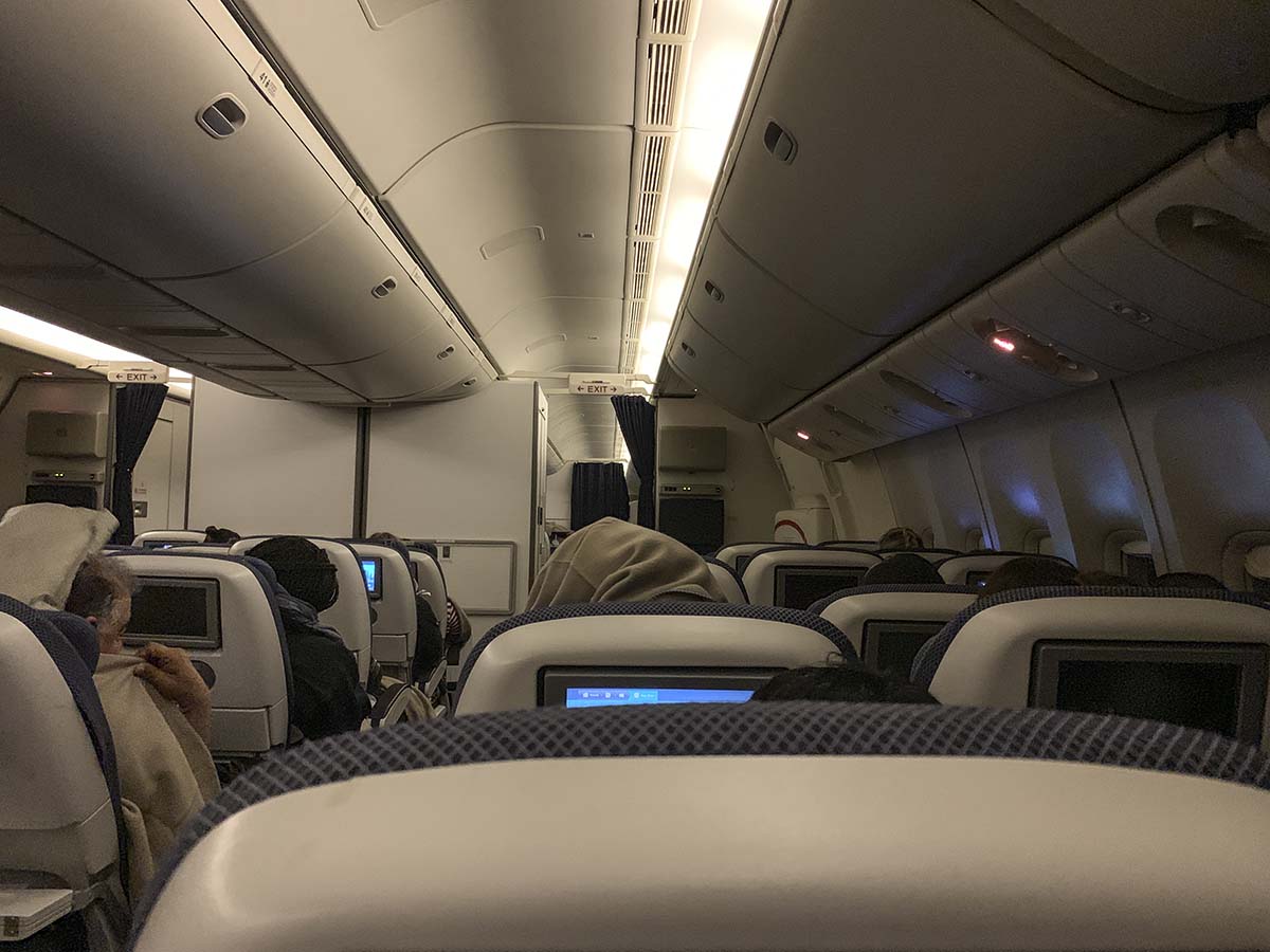 Sleepy passengers in British Airways 777-300ER Economy