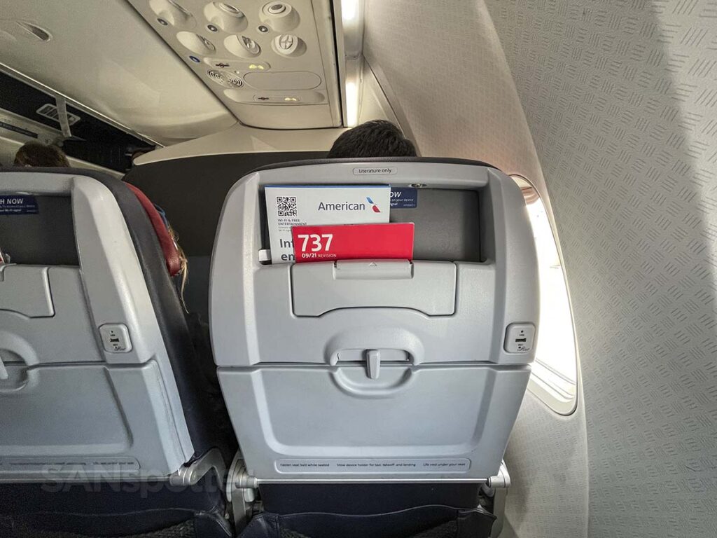 American Airlines 737-800 Main Cabin Extra review: first class legroom