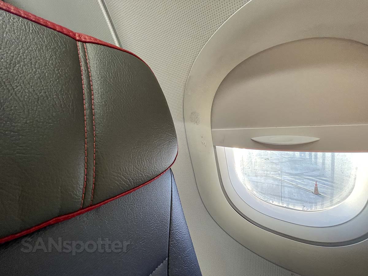 American Airlines A321 main cabin extra headrest