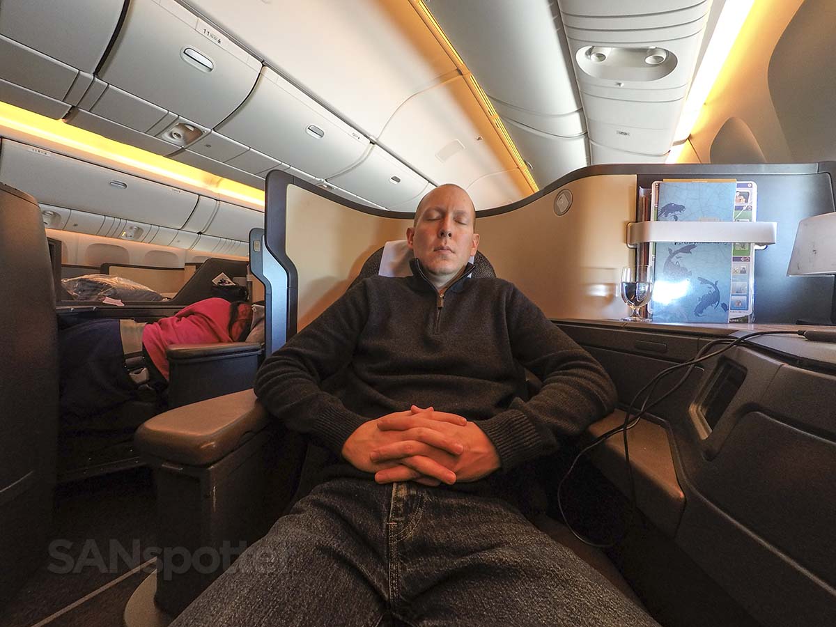 SANspotter sleeping in China Airlines 777-300ER business class