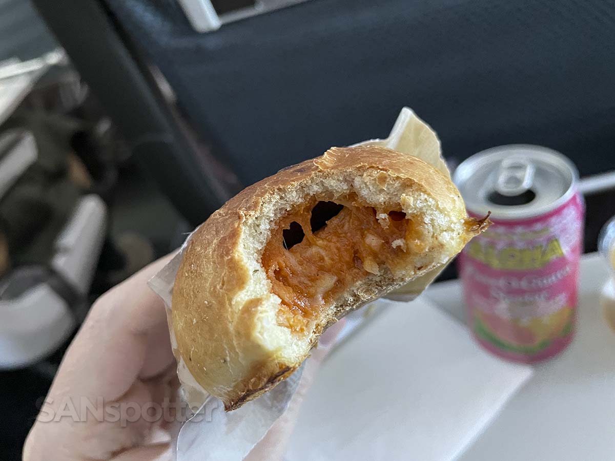 Hawaiian Airlines A321neo Extra Comfort free hot sandwich