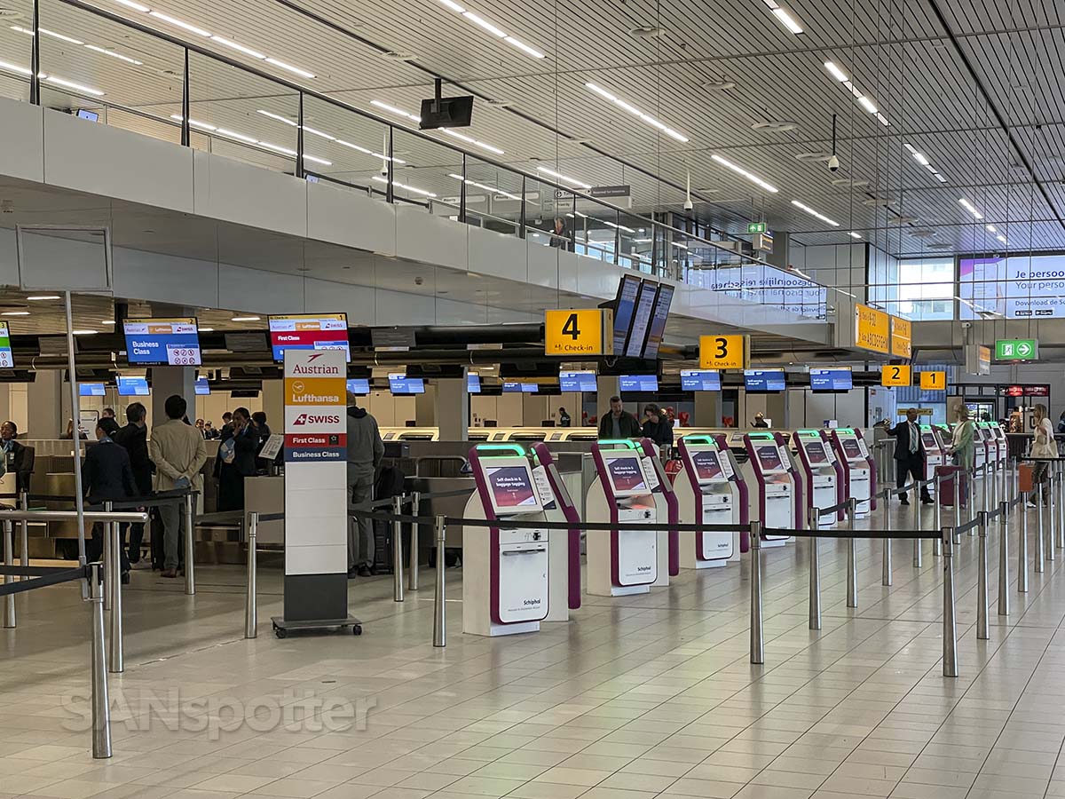 Austrian Airlines check-in amsterdam airport