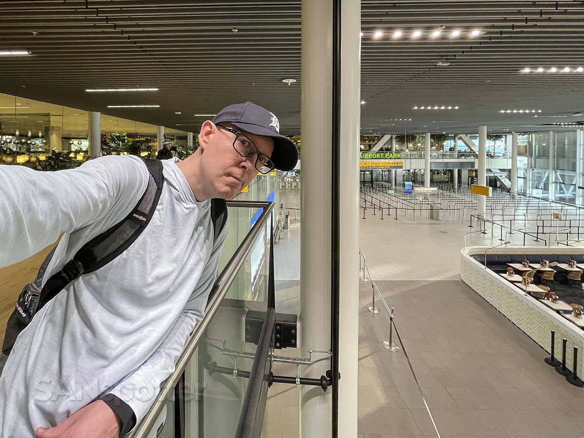 SANspotter waiting for a flight at the Amsterdam airport