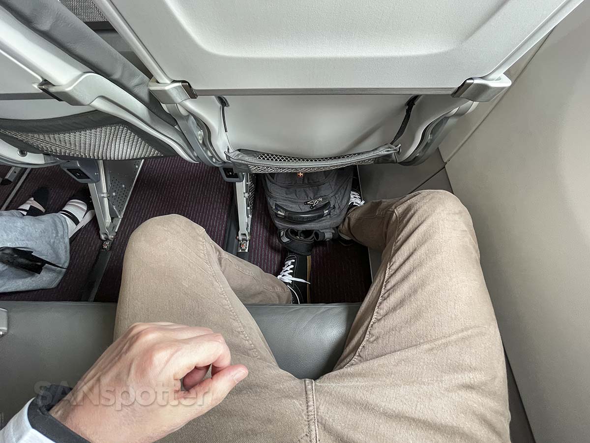 Austrian Airlines A320neo business class legroom