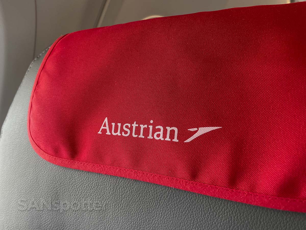 Austrian Airlines A320neo business class headrest