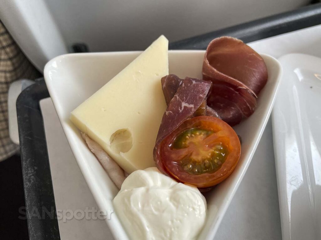 Austrian Airlines A320neo business class breakfast with meat and cheese