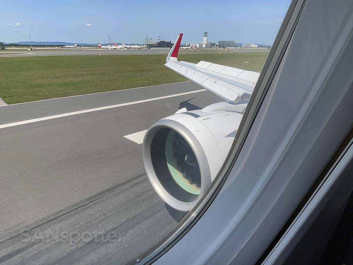 Austrian Airlines A320neo landing at Vienna airport