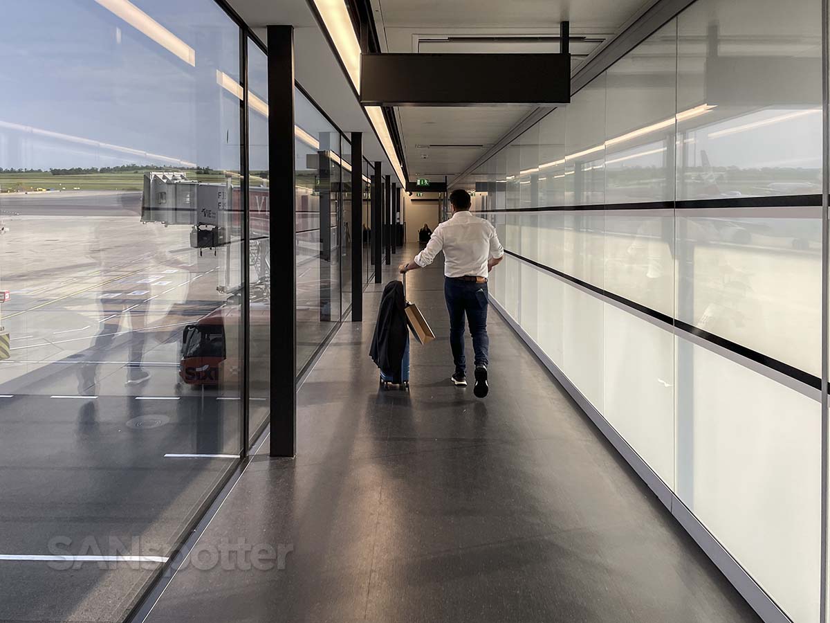 Gate F33 jet bridge Vienna airport