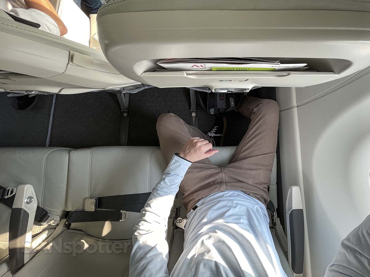 Air Baltic A220-300 business class blocked middle seat