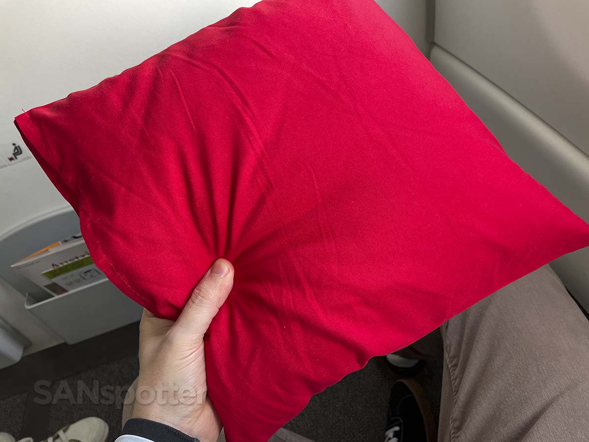 Air Baltic A220-300 business class pillow