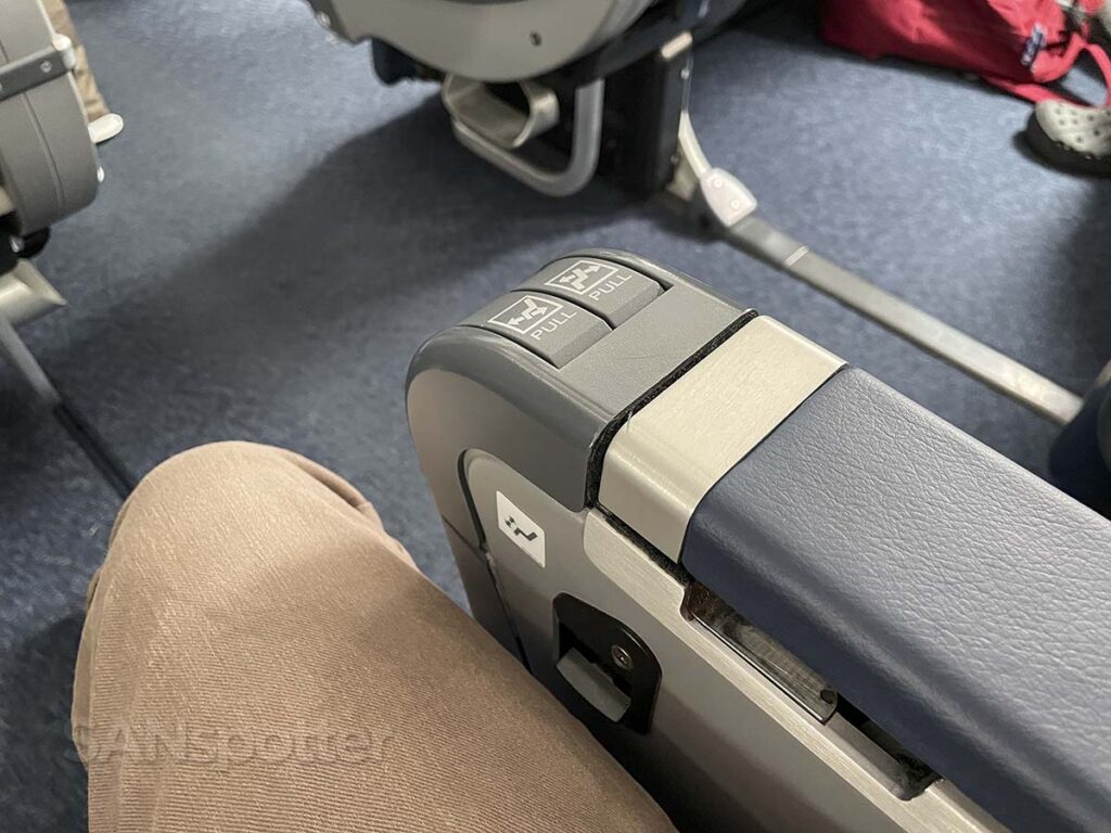 Air Premia 787-9 Premium Wide seat  armrest with seat recline and foot rest controls