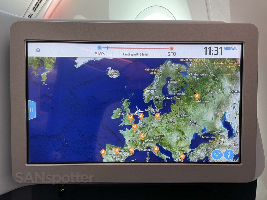 In-flight entertainment map screen