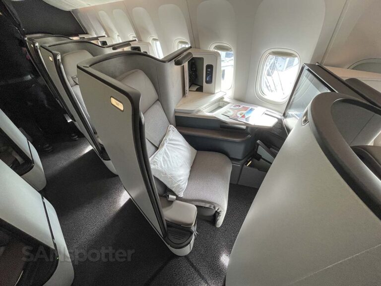 Cathay Pacific 777-300ER Business Class