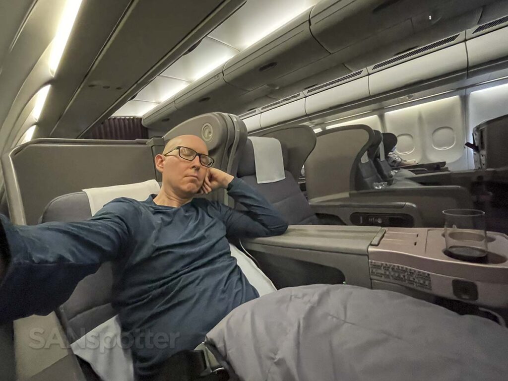 Scott (SANspotter) reclining his seat in China Airlines A330-300 business class 