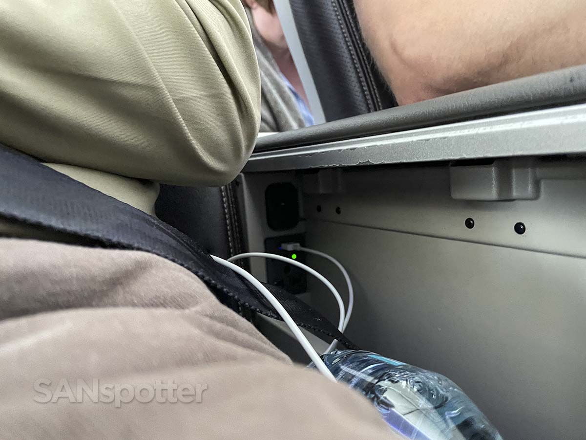 United Airlines 787-9 premium plus in seat power electrical outlet and USB charging port location